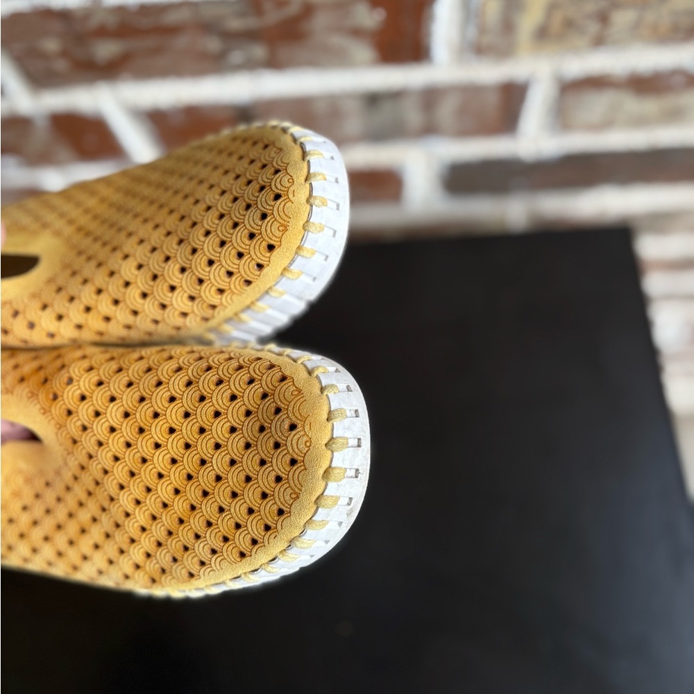 Ilse Jacobsen Hornbaek Tulip Gold Suede Perforated Slip-On Sneakers Size EU 39 - Picture 8 of 15